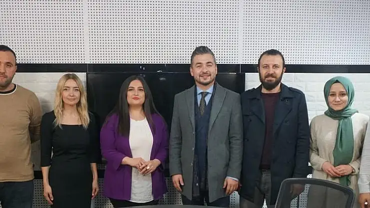 KAYSERİ ECZACI ODASI'NDAN HUNAT TV'YE '10 OCAK' ZİYARETİ