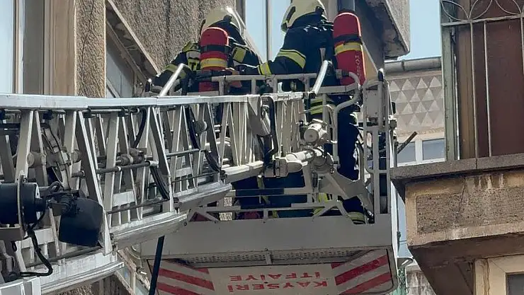 KAYSERİ İTFAİYESİ 6 AYDA 4 BİN 792 OLAYA MÜDAHALE ETTİ