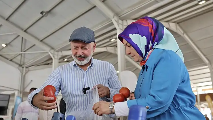 KAYSERİ ORGANİK TARIMI 'YÜZDE 100 EKOLOJİK PAZAR' İLE SEVDİ