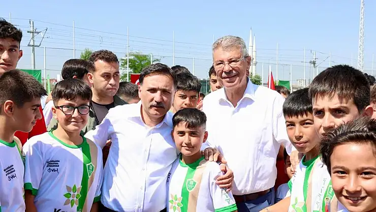 KAYSERİ ŞEKERSPOR 13. YAZ OKULU AÇILDI