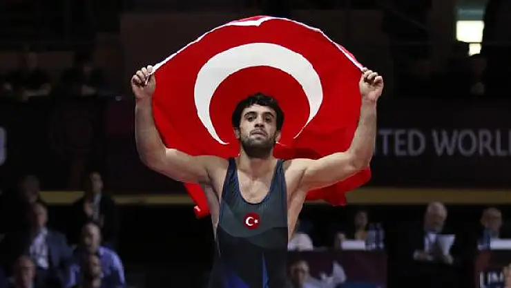 Kayseri Şekersporlu Öztürk'ten önemli başarı