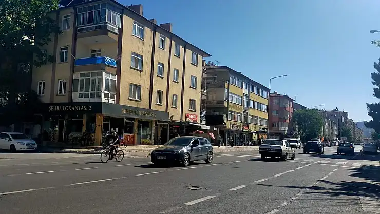 KAYSERİ'DE 14 MAHALLE YABANCI UYRUKLU KİŞİLERİN İKAMETİNE KAPATILDI