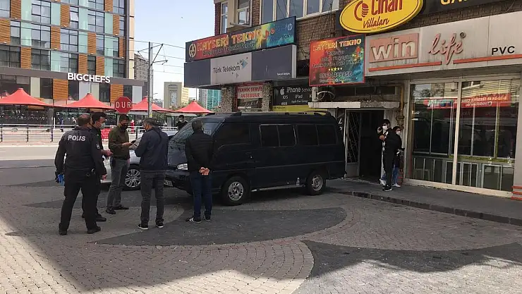 KAYSERİ'DE AÇIK UNUTULAN TÜP PATLADI: 2 YARALI