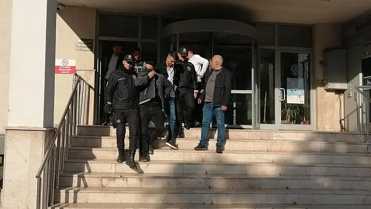 KAYSERİ'DE ARANAN ŞAHISLARA ŞAFAK OPERASYONU