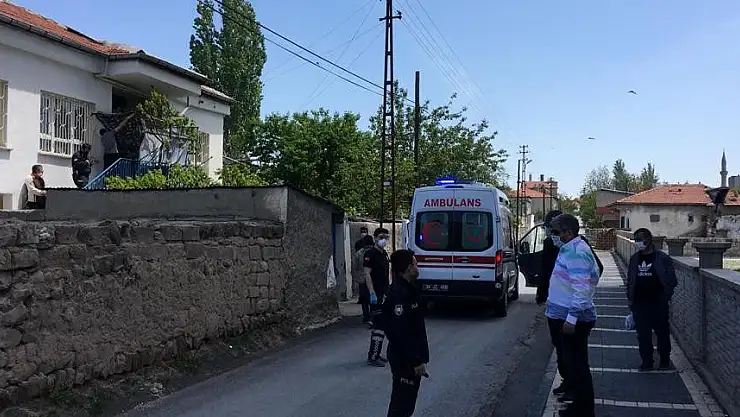 KAYSERİ'DE BUNALIMA GİREN ŞAHIS KENDİNİ ASTI