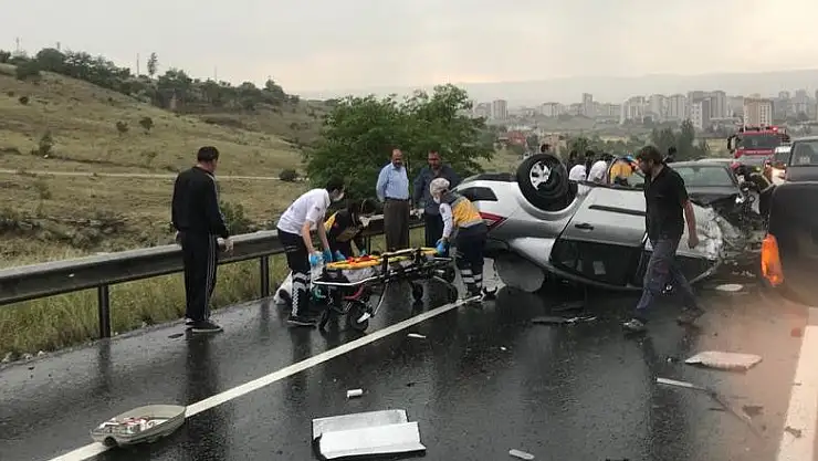 KAYSERİ'DE KAYGANLAŞAN YOLDA CAN PAZARI