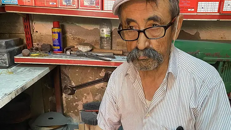 KAYSERİ'DE KURBAN BAYRAMI ÖNCESİ BIÇAKÇILARDA İŞLER DURGUN