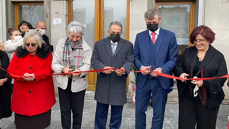 KAYSERİ'DE 'MAHARETLİ ELLER' DÜKKANI AÇILDI