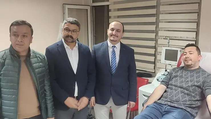KAYSERİ'DE ÖĞRETMENLER, KANSER HASTASI ÇOCUKLAR İÇİN KAN BAĞIŞI YAPTI