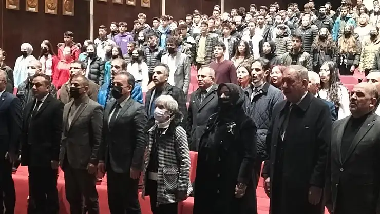 KAYSERİ'DE 'YÜREKLERDE AKİF, DİLLERDE HÜRRİYET' PROGRAMI