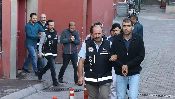 Kayseri'deki FETÖ'nün asker mahrem yapılanmasına operasyon