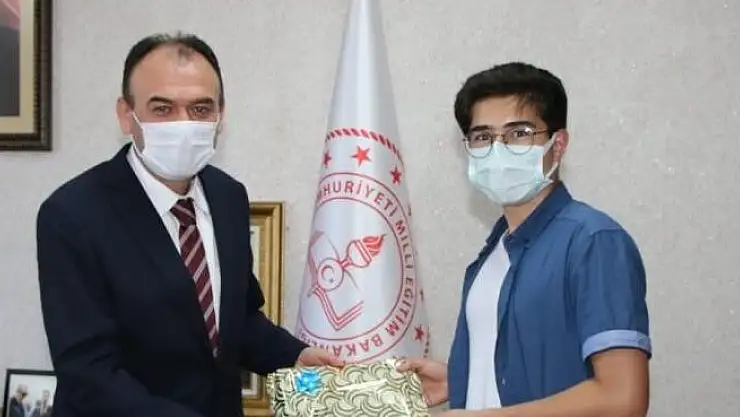 KAYSERİLİ LGS BİRİNCİSİ GALATASARAY LİSESİ'NE YERLEŞTİ