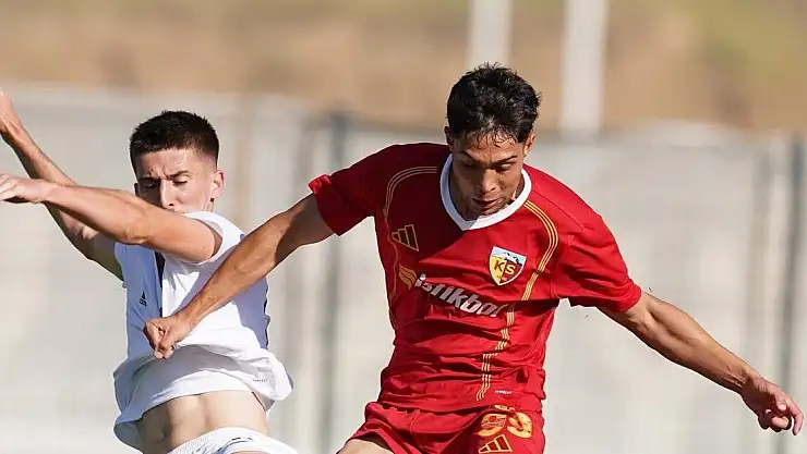 KAYSERİSPOR'UN YENİ SEZON FORMALARI AY SONUNA GELECEK