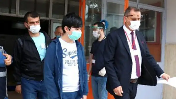 KİMLİĞİ EVDE UNUTMASI BİR YILLIK EMEĞİNİ ÇÖPE ATTI