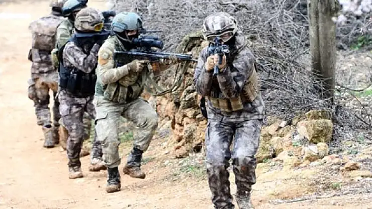 KIRMIZI LİSTEDEKİ 2 PKK'LI ÖLDÜRÜLDÜ