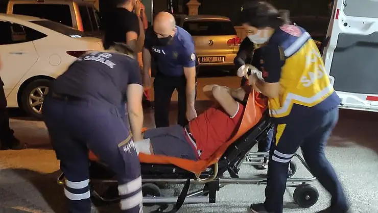 KISKANÇLIK KRİZİNE GİREN ÇILGIN AŞIK, ESKİ SEVGİLİSİNİN ARKADAŞINI BIÇAKLADI