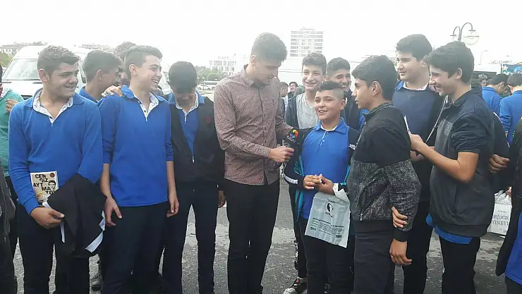 KİTAP FUARI'NA YOĞUN İLGİ DEVAM EDİYOR