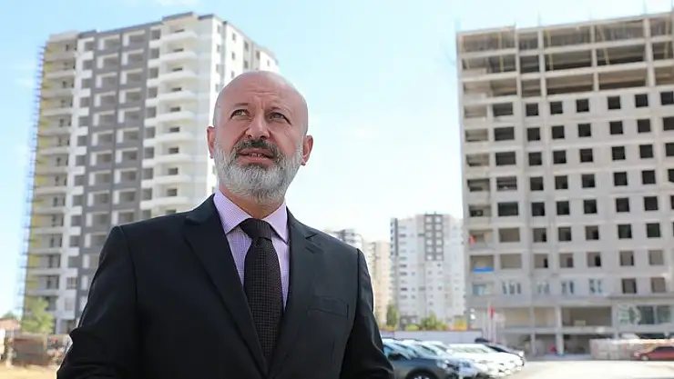 KOCASİNAN, MUTLU YUVALAR İNŞA ETMEYE DEVAM EDİYOR