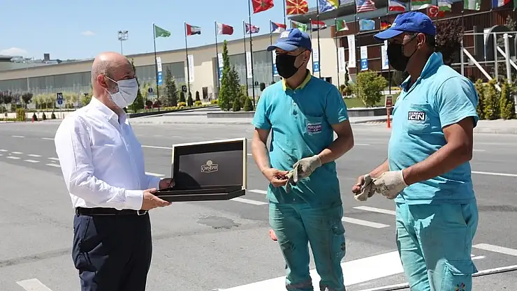 KOCASİNAN, TAM KAPANMADA HER ALANDA HİZMET ÜRETTİ