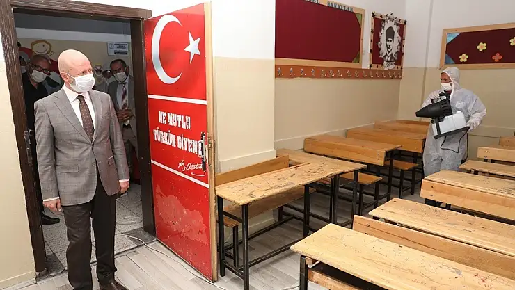 KOCASİNAN'DA DAHA SAĞLIKLI NESİLLER İÇİN OKULLAR DEZENFEKTE EDİLDİ