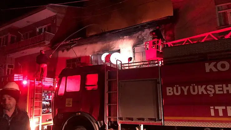 KONYA'DA EV YANGINI KORKUTTU!