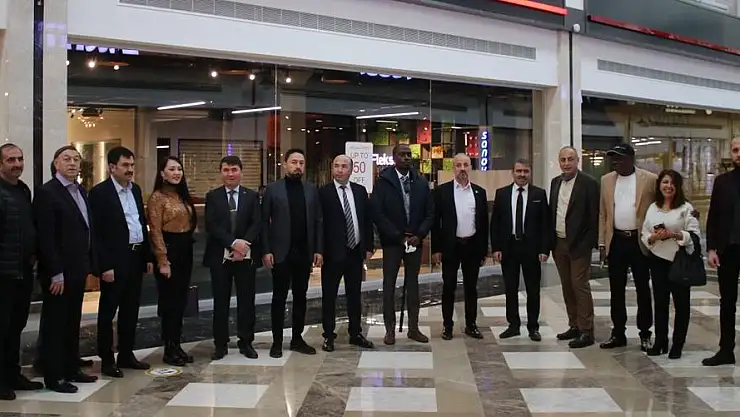 KUMSMALL AVM, DÜNYAYI KAYSERİ'DE BULUŞTURUYOR