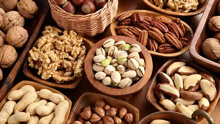 KURUYEMİŞSİZ YILBAŞI DÜŞÜNÜLEMİYOR