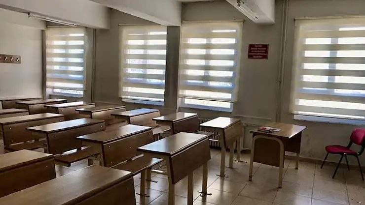 LGS'DE ZİL KRİZİ! TALAS'TA ERKEN ÇALAN ZİL ÖĞRENCİLERİ MAĞDUR ETTİ