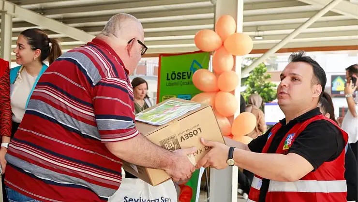 LÖSEV MUTLU ET PAKETLERİ İLE MUTLULUK PAYLAŞTIKÇA ÇOĞALIYOR