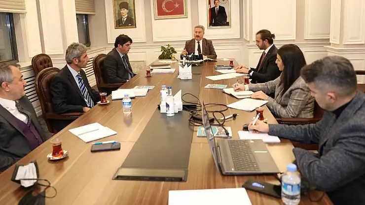 MELİKGAZİ, EN İYİ HİZMETİ SUNMAK İÇİN GECE GÜNDÜZ ÇALIŞIYOR