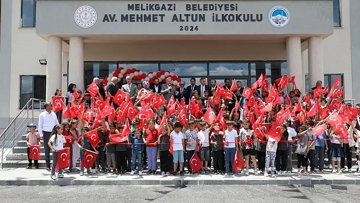 MELİKGAZİ'DE 3 YENİ OKULUN TOPLU AÇILIŞ TÖRENİ GERÇEKLEŞTİRİLDİ
