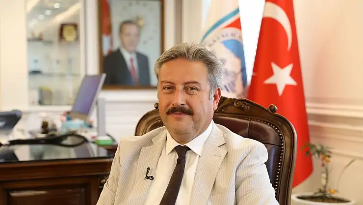 MELİKGAZİ'DE İŞÇİLERİN İKRAMİYELERİ ÖDENDİ