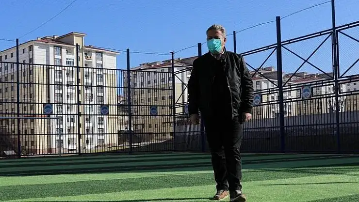 MELİKGAZİ'DEN GENÇLERE YENİ SPOR TESİSLERİ ATAĞI