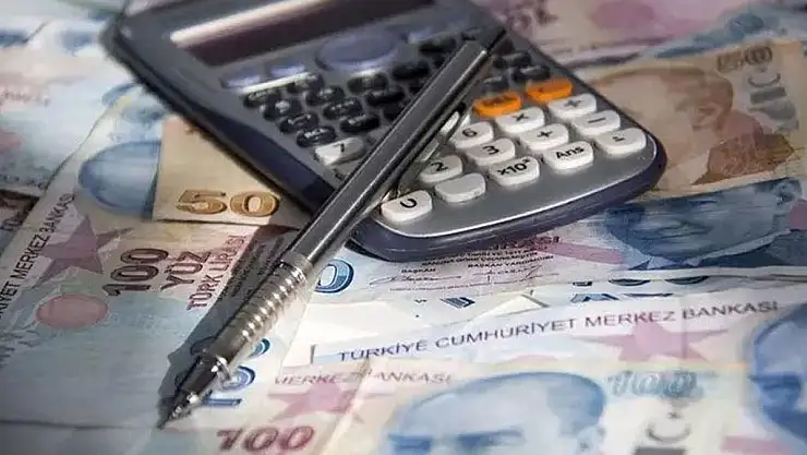 MEMURLAR 2025'TE NE KADAR MAAŞ ALACAK? İŞTE İLK TAHMİNLER