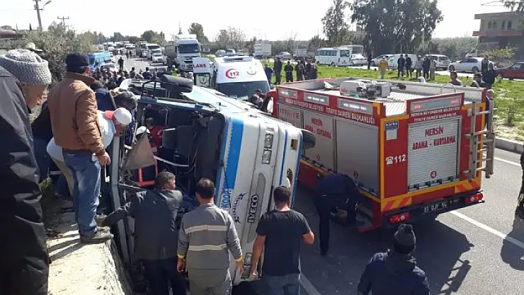 Mersin'de Minibüs Devrildi: 4 Ölü, 26 yaralı
