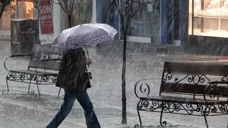 METEOROLOJİ'DEN 3 İL İÇİN KUVVETLİ YAĞIŞ UYARISI