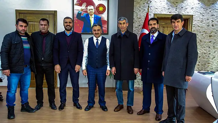 MHP ilçe yönetiminden Başkan Cabbar'a 'Hayırlı olsun' ziyareti