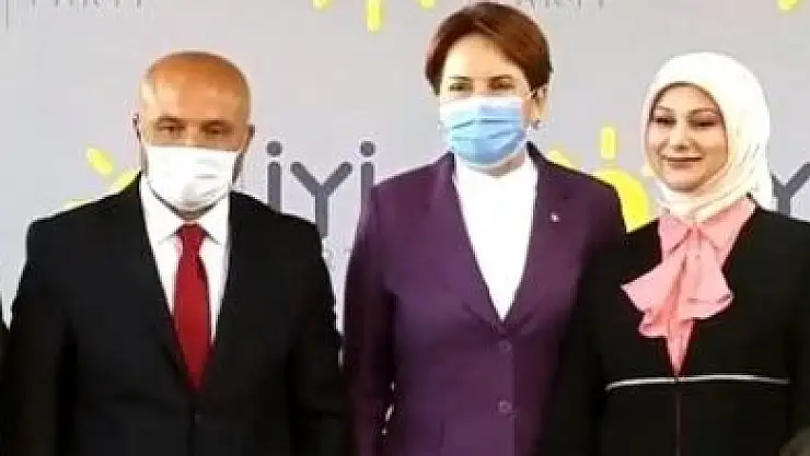 MHP'DEN İHRAÇ EDİLEN ERHAN USTA, DÜZENLENEN PARTİYLE İYİ PARTİ'YE GEÇTİ