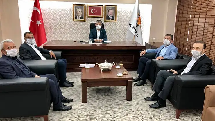 MHP'Lİ BELEDİYE BAŞKANLARI, BAŞKAN ÇOPUROĞLU'NU ZİYARET ETTİ