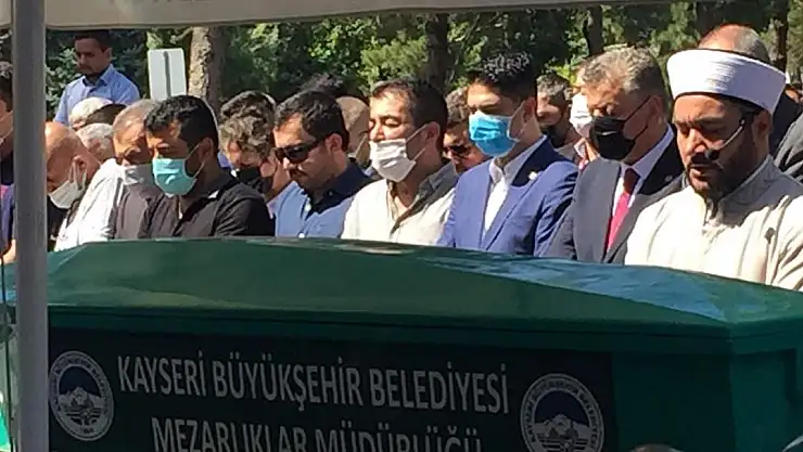MHP'Lİ METİN'İN BABASI NİYAZİ METİN SON YOLCULUĞUNA UĞURLANDI