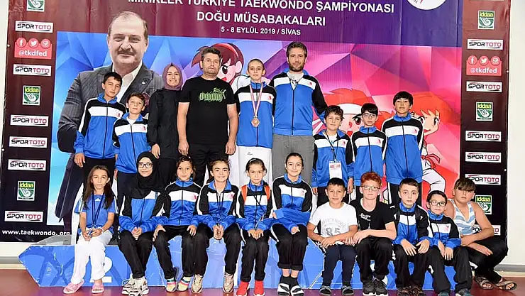 MİNİKLER TÜRKİYE TAEKWONDO ŞAMPİYONASI DEĞER, ÜÇÜNCÜ OLDU