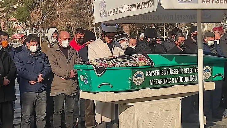 MUĞLA'DA ÖLDÜRÜLEN KAYSERİLİ KADIN, SON YOLCULUĞUNA UĞURLANDI