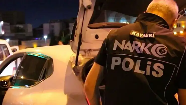 NARKOTİK OPERASYONUNDA 3 KİŞİ YAKALANDI