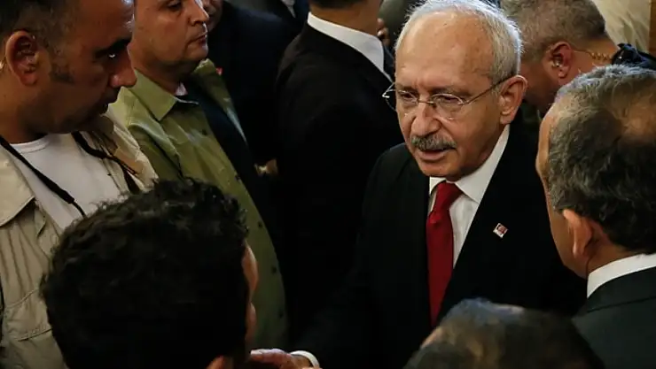 Önünü Kesen Vatandaş, CHP Lideri Kılıçdaroğlu'ndan Başörtüsü İçin Söz Aldı