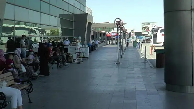 OTOBÜSÇÜ ESNAFI BELİRLENEN FİYATLARDAN MEMNUN DEĞİL