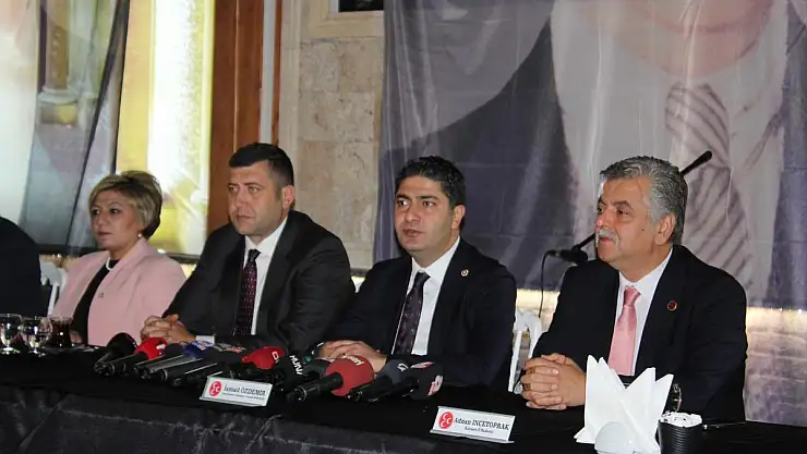 ÖZDEMİR'DEN ANKET YORUMU: 'MHP ANKET YAPTIRMIYOR, CEVABI HALK VERECEK'