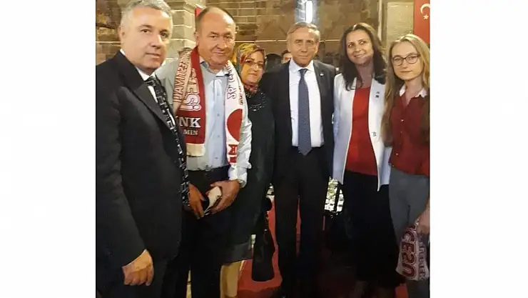 Özer'den İlmek'e sert tepki! 'İlmek halkın iradesini peşkeş çekmiştir'