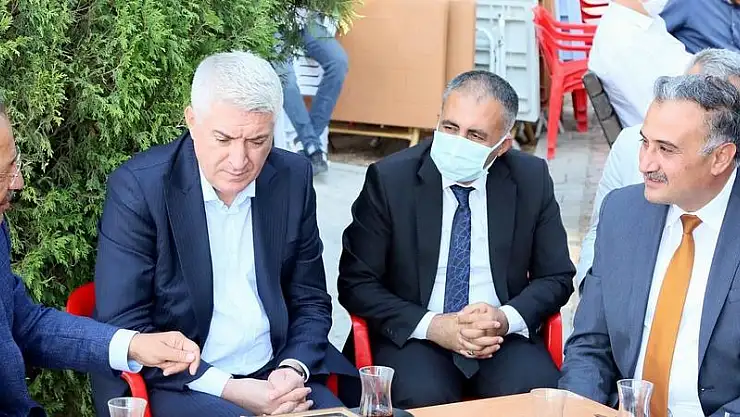 ÖZHASEKİ, DEVELİ'DE YEREL YÖNETİMLER İSTİŞARE TOPLANTISI YAPTI