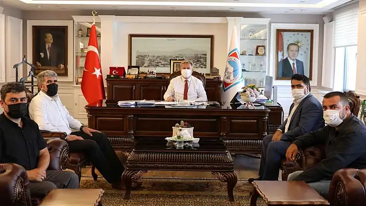 PAZARCILAR ODASINDAN BAŞKAN PALANCIOĞLU'NA ZİYARET