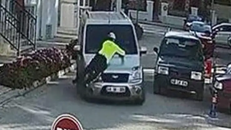 POLİSİ ARACIN KAPUTUNDA SÜRÜKLEYEN SÜRÜCÜ TUTUKLANDI!